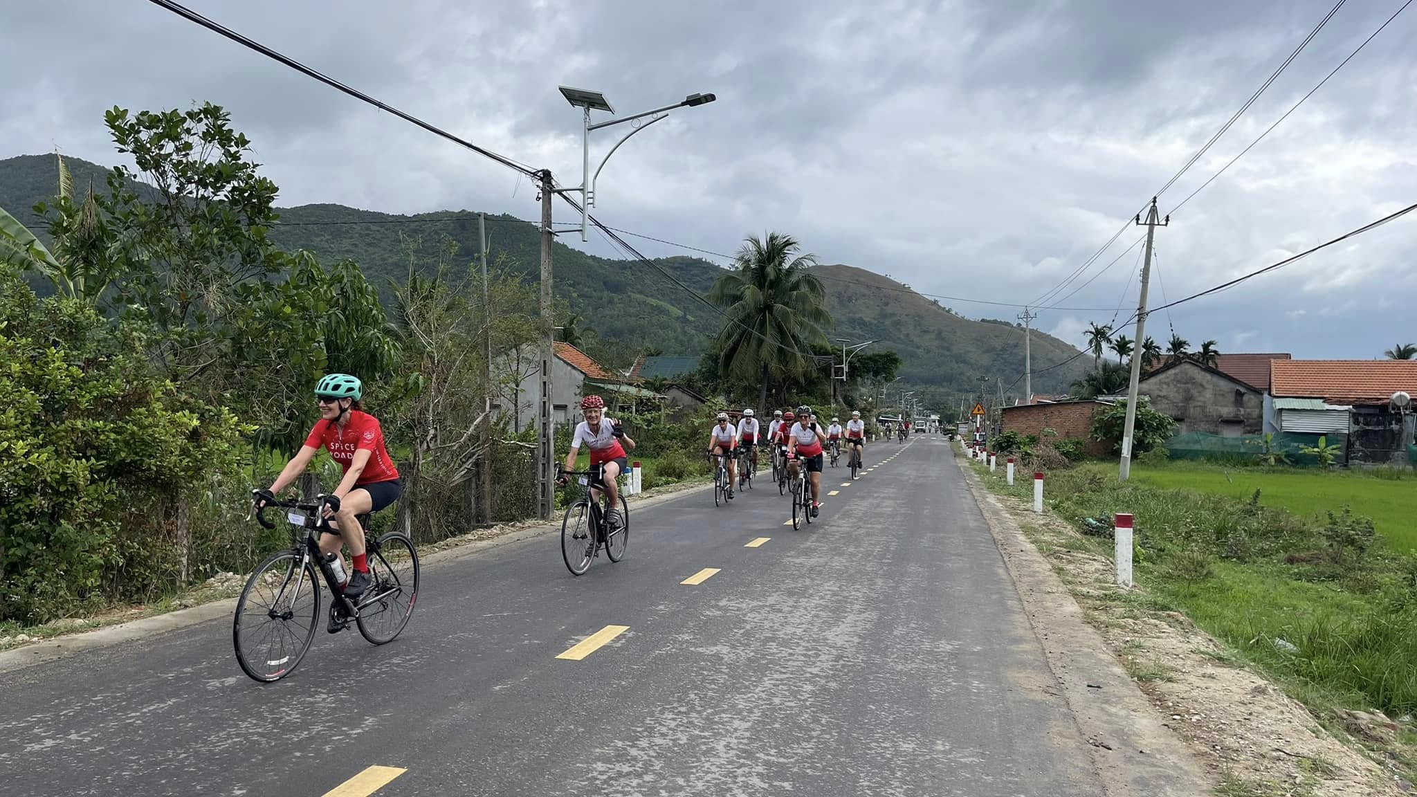 9 Days Hanoi Cycle to Hoian Along the Coastlines